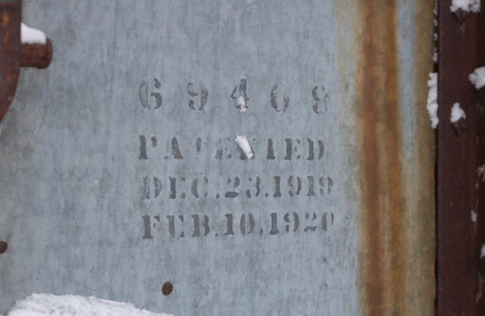 This is another way to mark the patent number on a metal part - spray paint